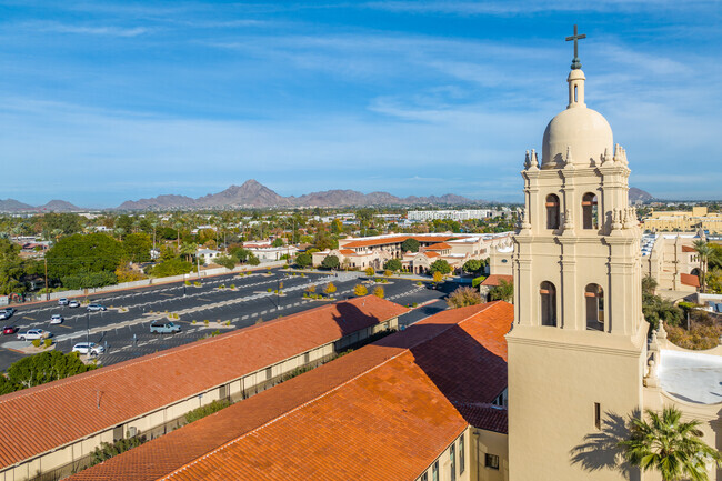 At St. Francis Xavier, Glendale students grow academically and spiritually.