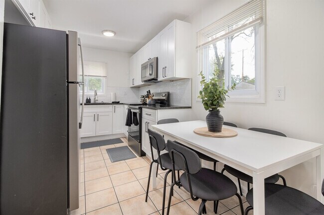 1326 E Evelyn Ave unit ID1032332P, Hazel Park, MI 48030 - photo 7