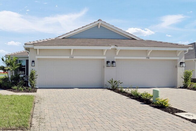 7782 Waining Moon Way, Sarasota, FL 34241 - photo 2