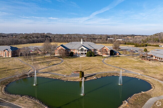 Walters State Community College offers students 2 year degrees to prepare them for universities.