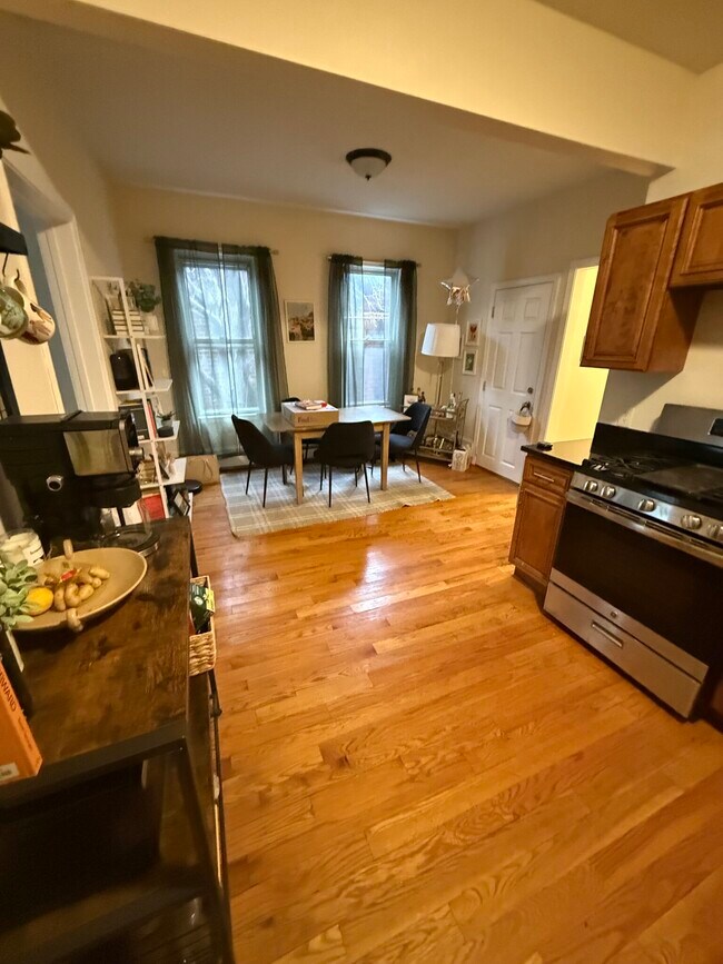 54 Medford St unit 1, Somerville, MA 02143 - photo 2