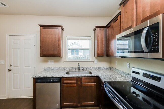 1206 Highwood Lane, East Point, GA 30344 - photo 7