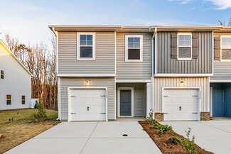 4560 Green Drake Dr, Charlotte, NC 28269