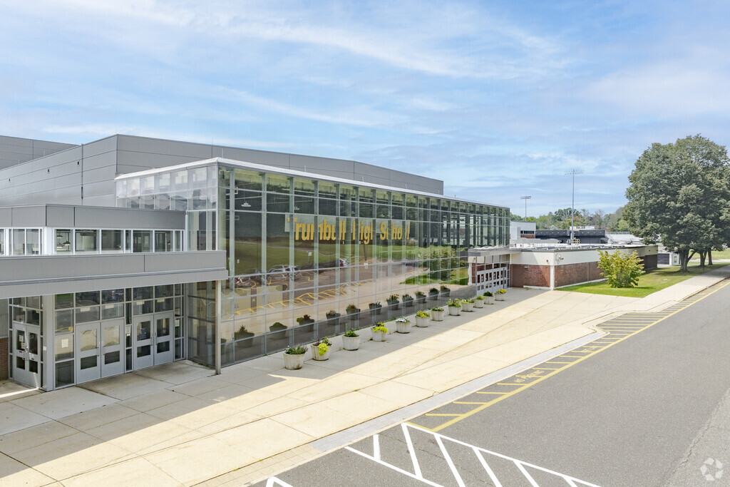 Trumbull High School is located at 72 Strobel Road in Trumbull, CT.