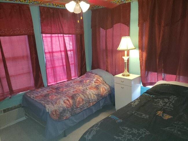 4012 Garden Ave unit gardenav4, West Palm Beach, FL 33405 - photo 7