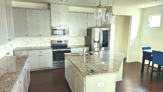 7721 Rutgers Cir, Fairburn, GA 30213 - photo 4