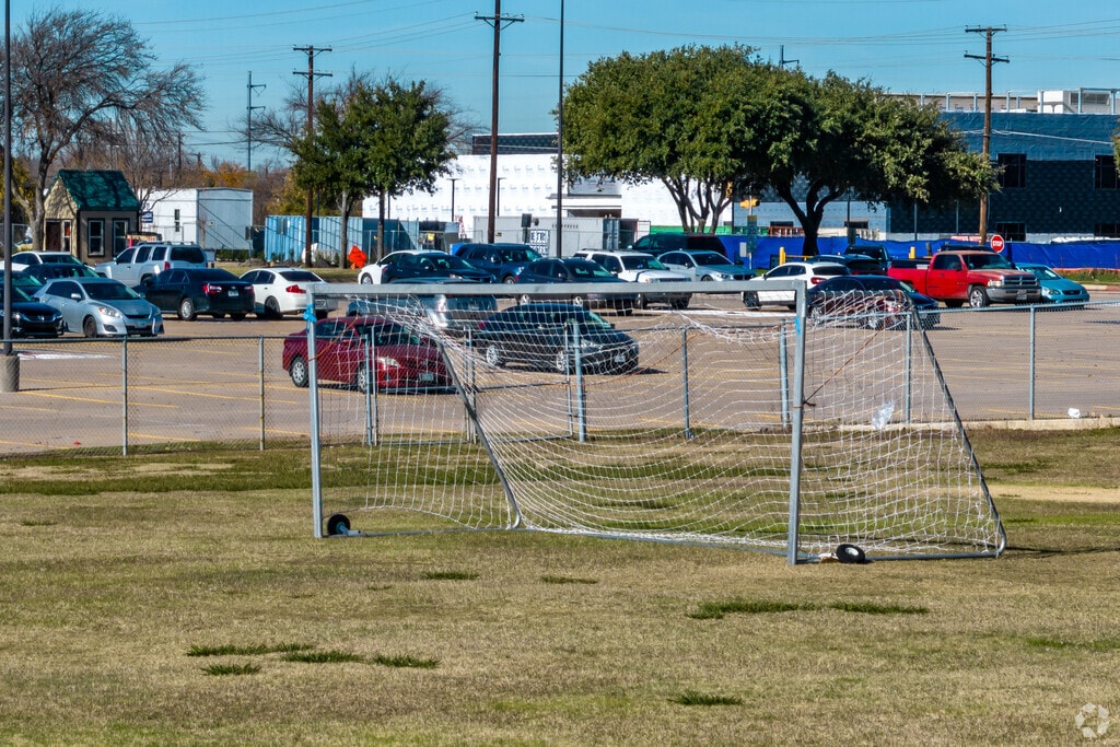 Rowlett High School sports includes the Lady Eagles Soccer Team in Westwood, Rowlett TX.
