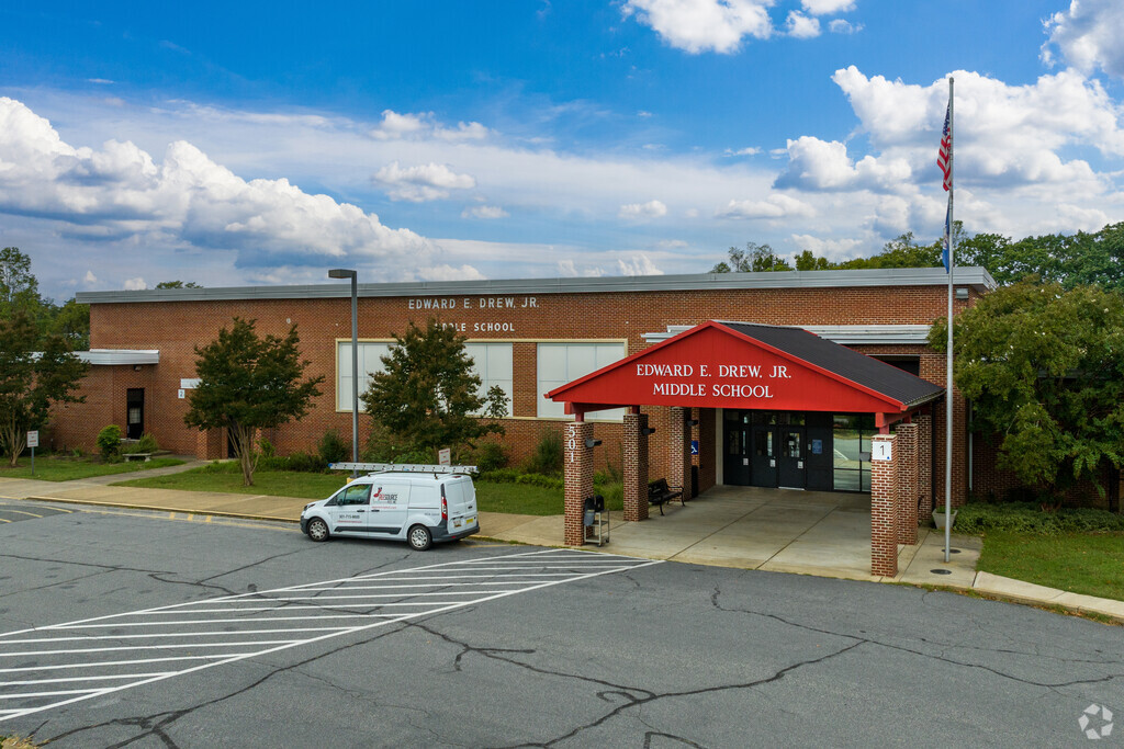 Edward E. Drew Jr. Middle School, Rankings & Reviews - Homes.com