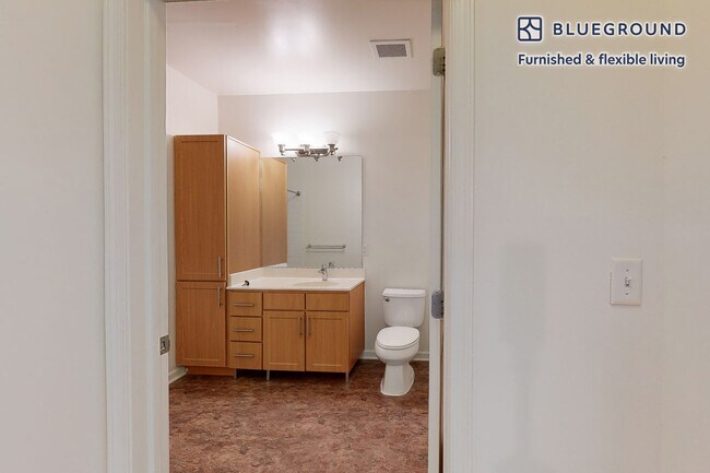 80 N Central Ave unit FL1-ID2500A, Long Island, NY 11570 - photo 7