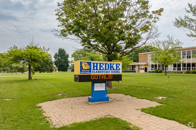 Hedke Elementary School signage in the city of Trenton.