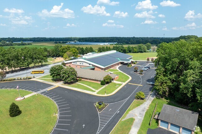 Salisbury Christian School serves the community of Salisbury.