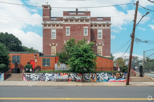 There are 36 equivalent full-time teachers at PS 21.