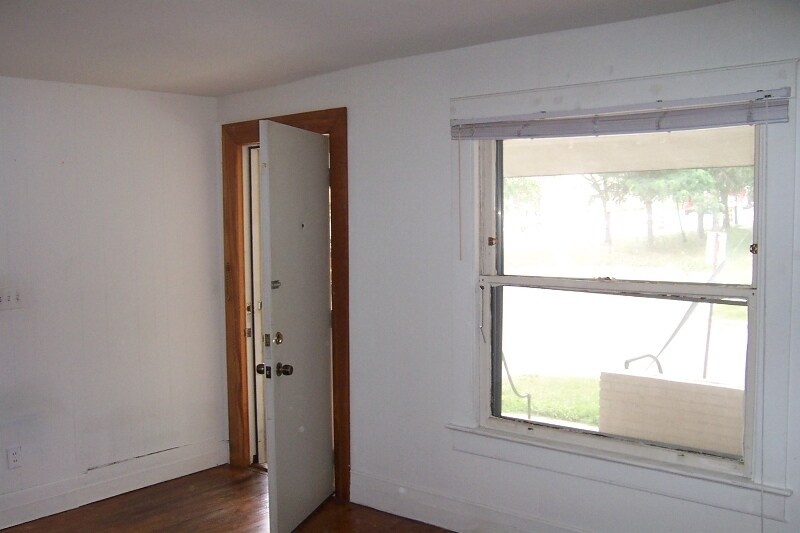 1352 Wilmot Ct unit 1, Ann Arbor, MI 48104 - photo 1