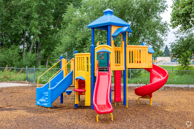 The student population at Sobesky Academy is 17% female students and 83% male students.