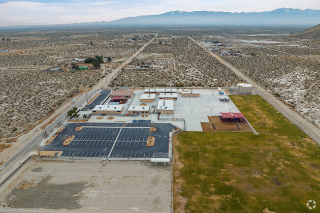 El Mirage School offers a sprawling campus when viewed from above.
