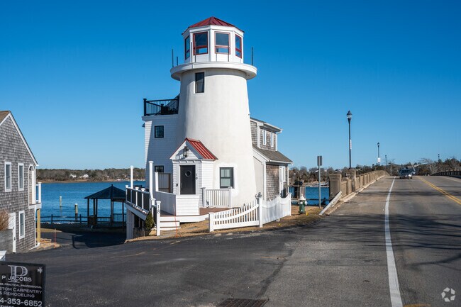 Guests get an authentic Cape Cod experience in this South Yarmouth home.