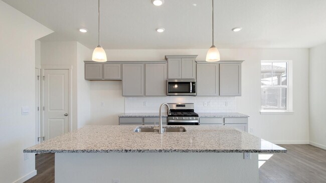 11702 Foraker Ln, Colorado Springs, CO 80925 - photo 7