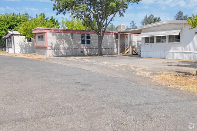 There are manufactured homes in the Oroville East neighborhood in the Palermo Oroville area.