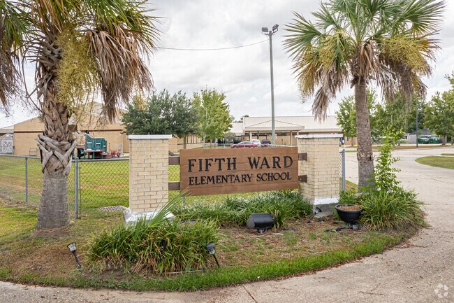 Fifth Ward Elementary School is a one-to-one technology institution in Reserve.