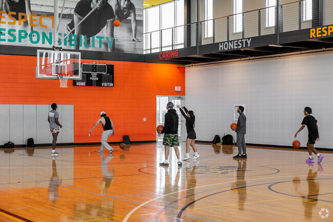 The Ken-Mar Steve Clark YMCA also has a basketball court.