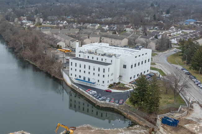 Herron Riverside High School is an establishment of exemplary education in Indianapolis.