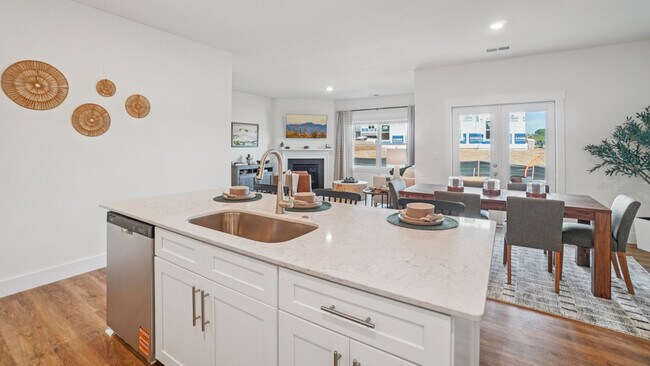 664 Saint Andrews Dr, Kingsport, TN 37664 - photo 4