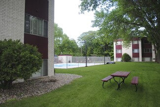 115 Parkway Ave, Mankato, MN 56001