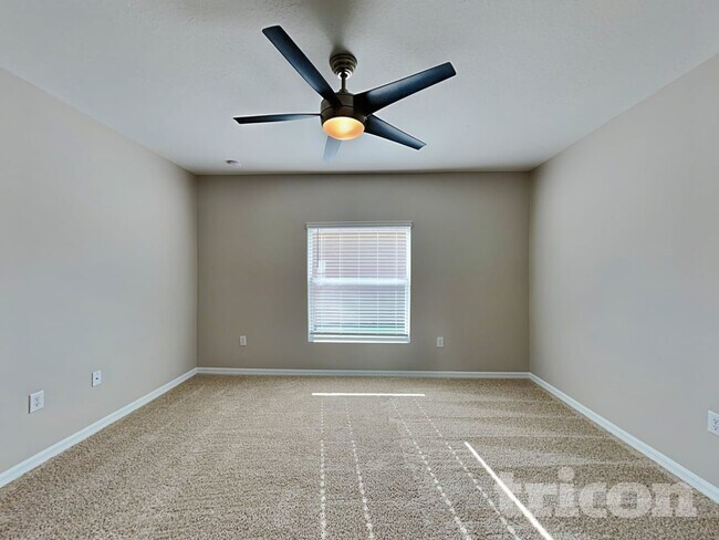 252 Garnet Ave, Kissimmee, FL 34758 - photo 7