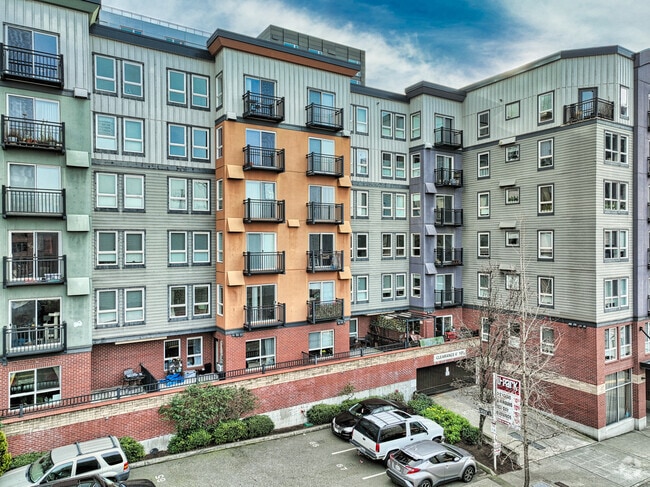 Choose from a variety of condo options in Chinatown-International District.