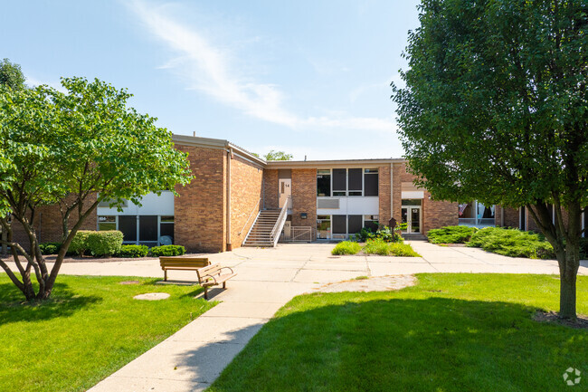 Davis Primary School in St. Charles is highly-diverse and well ranked.