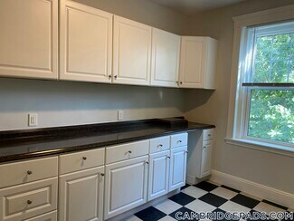 18A Forest St Unit 43, Cambridge, MA 02140