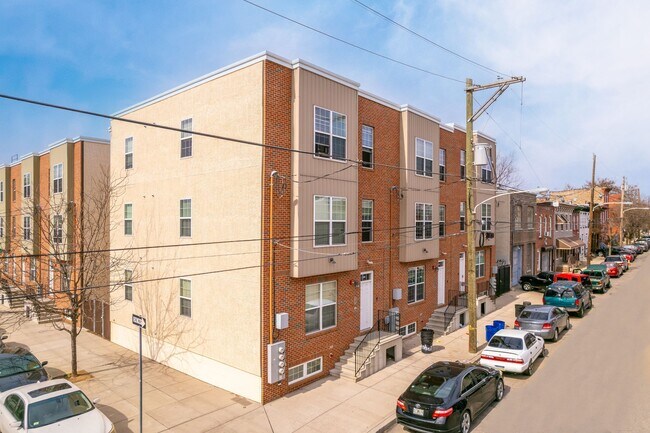 697 W Berks St unit 1, Philadelphia, PA 19122 - photo 5
