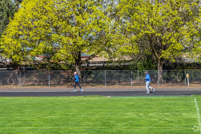 Walla Walla has lots of public parks nearby.