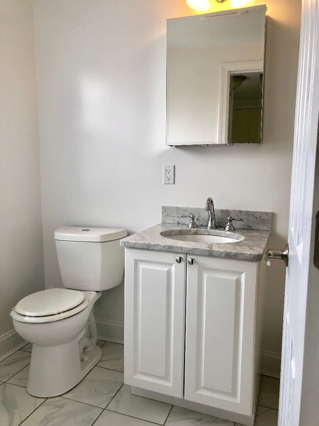 50 Gerry Rd unit 7UVF, Chestnut Hill, MA 02467 - photo 7