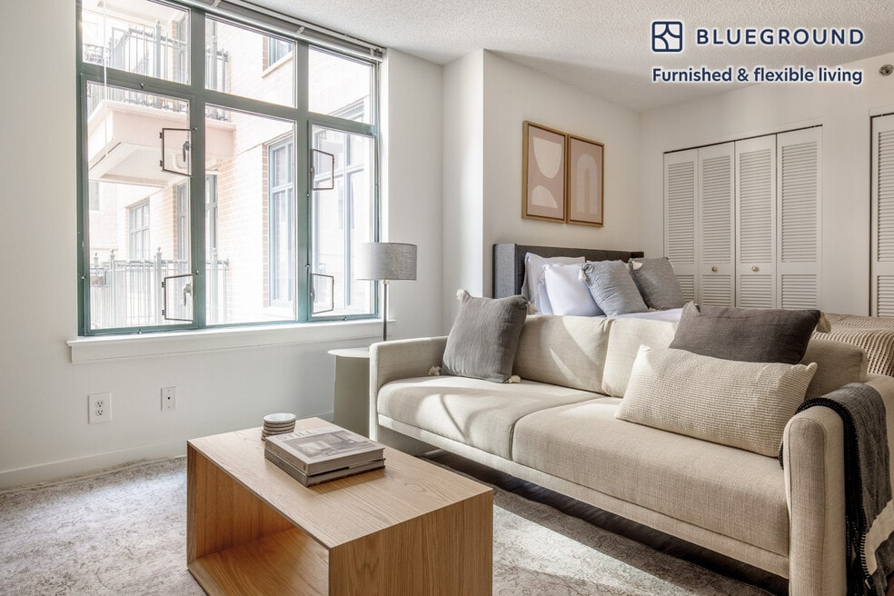 400 8th St NW unit FL5-ID577, Washington, DC 20004 - photo 1