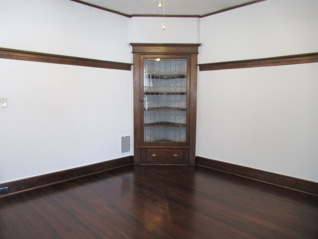 55 Eaton St unit 55 Eaton Street 2nd, Bridgeport, CT 06604 - photo 5