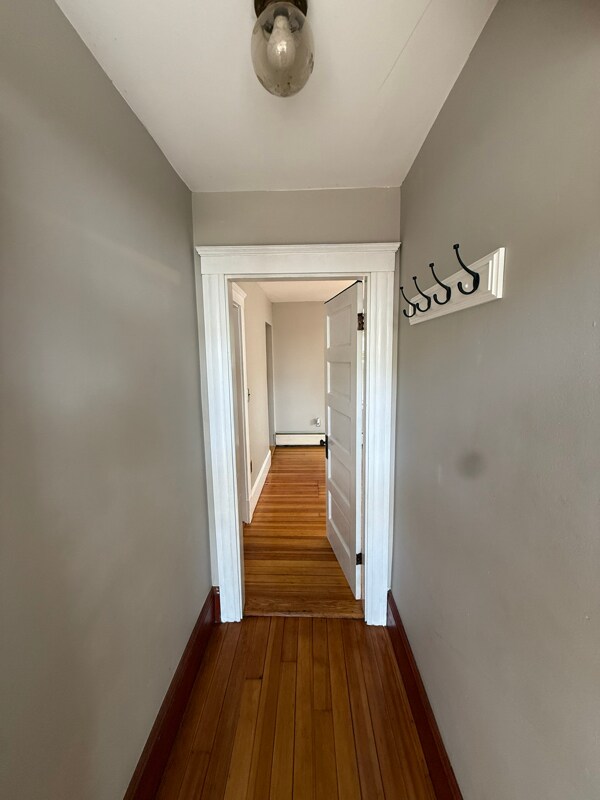 107.5 Elm St, Amesbury, MA 01913