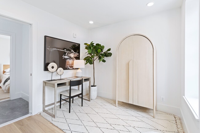 The Santmyers, Washington, DC 20018 - photo 7