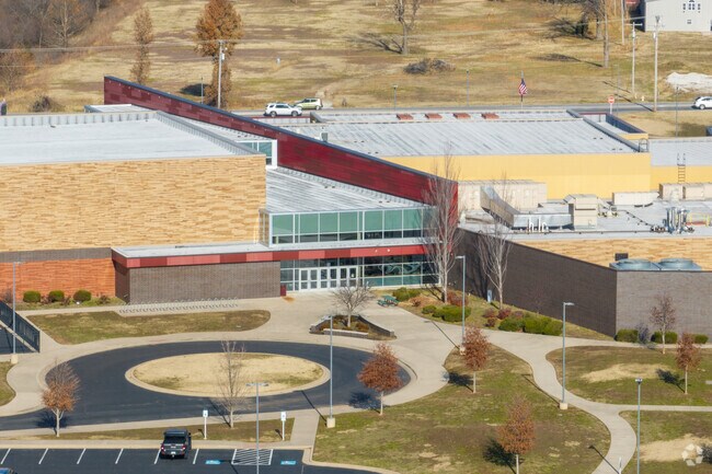 East Middle School provides excellent learning for kids.