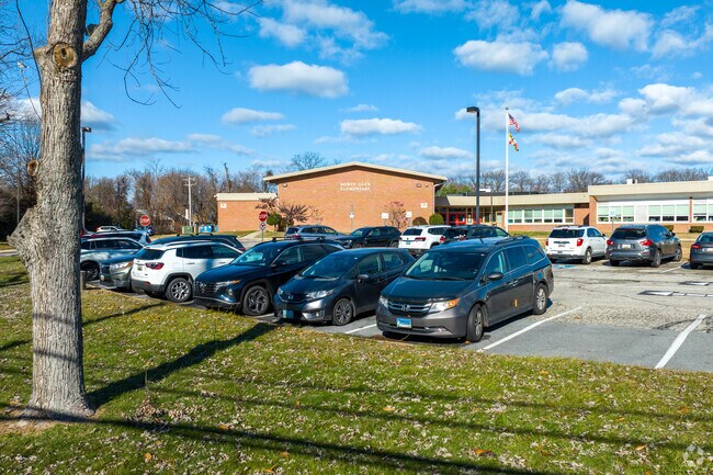 North Glen Elementary School
in Glen Burnie embraces a culture of learning.