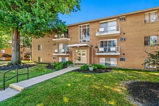 2601 Snow Rd, Parma, OH 44134
