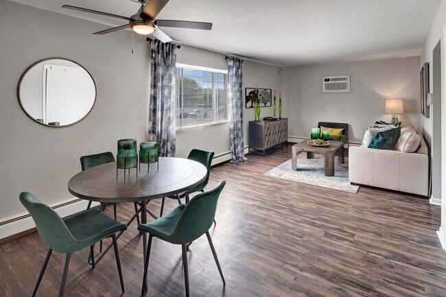 Dublin Plaza, Columbus, OH 43215 - photo 2