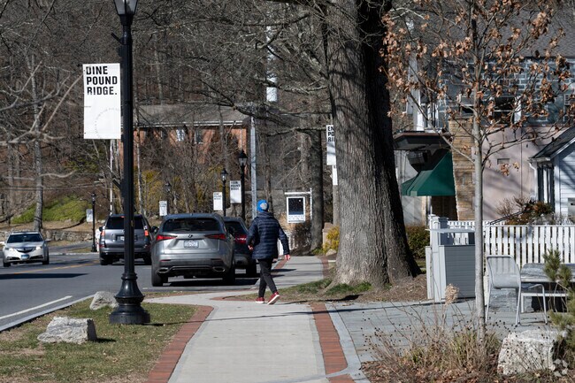 The downtown section of Scott's Corners in Pound Ridge is easily walkable.