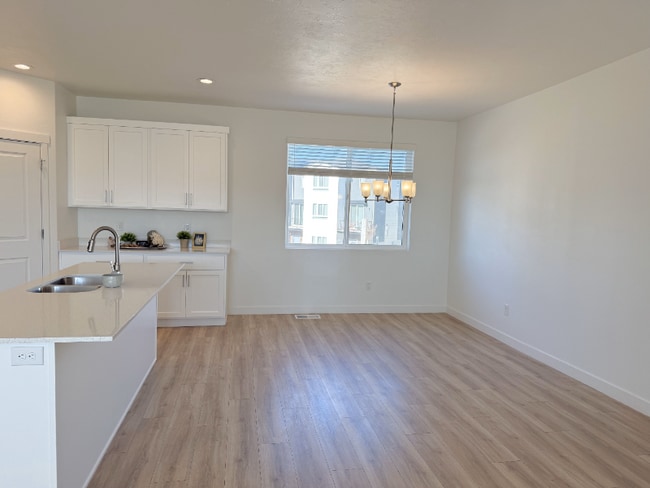 548 S 900 W, American Fork, UT 84003 - photo 3