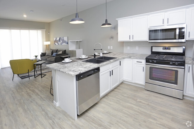 1BR, 1BA, Model - 704 SF