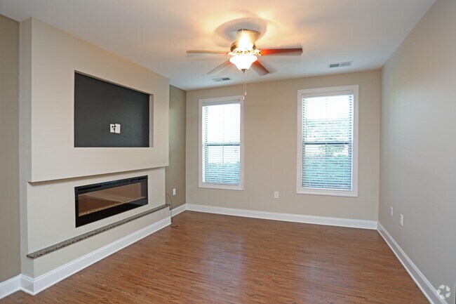 37 West Apartments, Forest, VA 24551 - photo 5