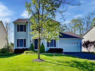 1961 Creekview Dr, Marysville, OH 43040