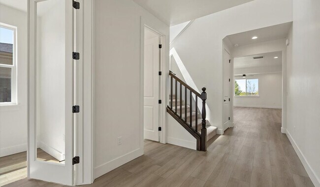 375 N Tempsford Way, Eagle, ID 83616 - photo 2