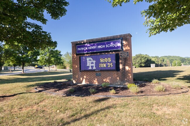 Patrick Henry High School is ranked number 9,433 nationally.
