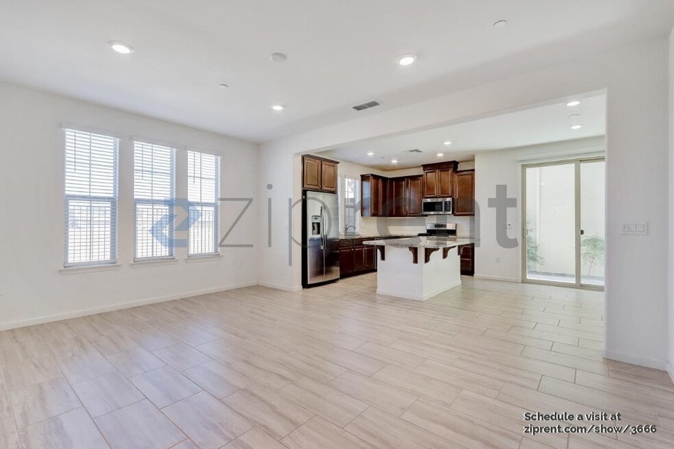 9315 Mystic Lake Aly, Sacramento, CA 95829 - photo 1